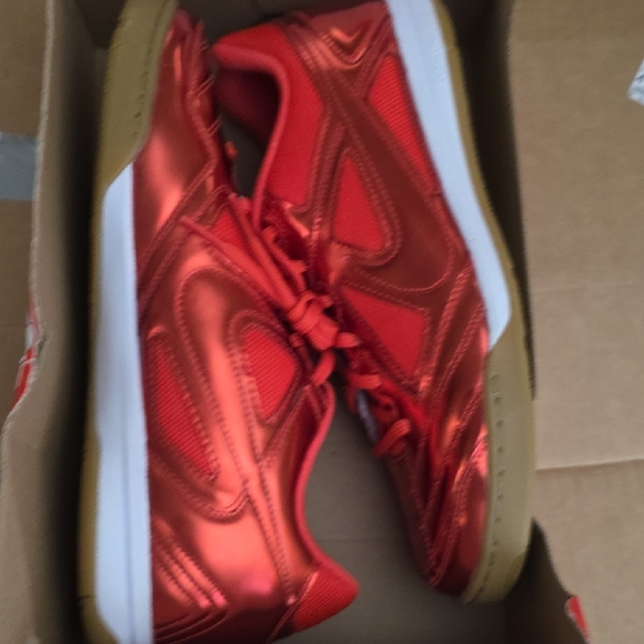 Nike Other - Mens Size 10.5 Nike Gato LV8 Box Label in Crimson and White